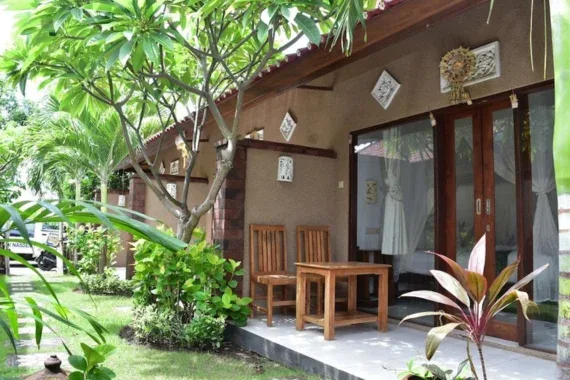 Menjangan Homestay