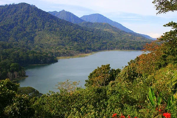 danau tamblingan